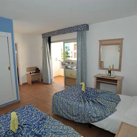 מלון Oro Blanco 2*