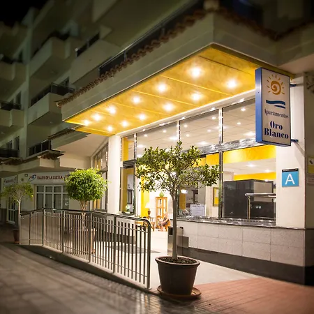 Oro Blanco Aparthotel 2*
